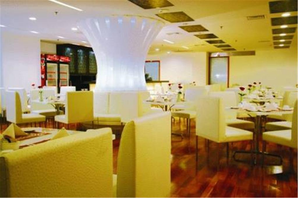 Radiance Hotel Shanghai Exterior foto
