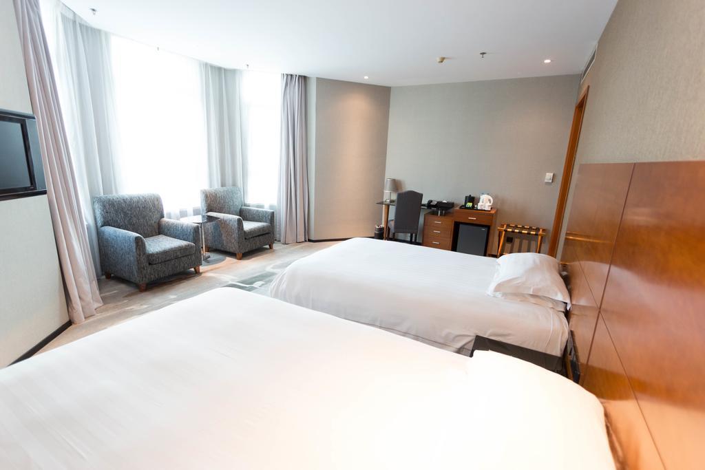 Radiance Hotel Shanghai Exterior foto