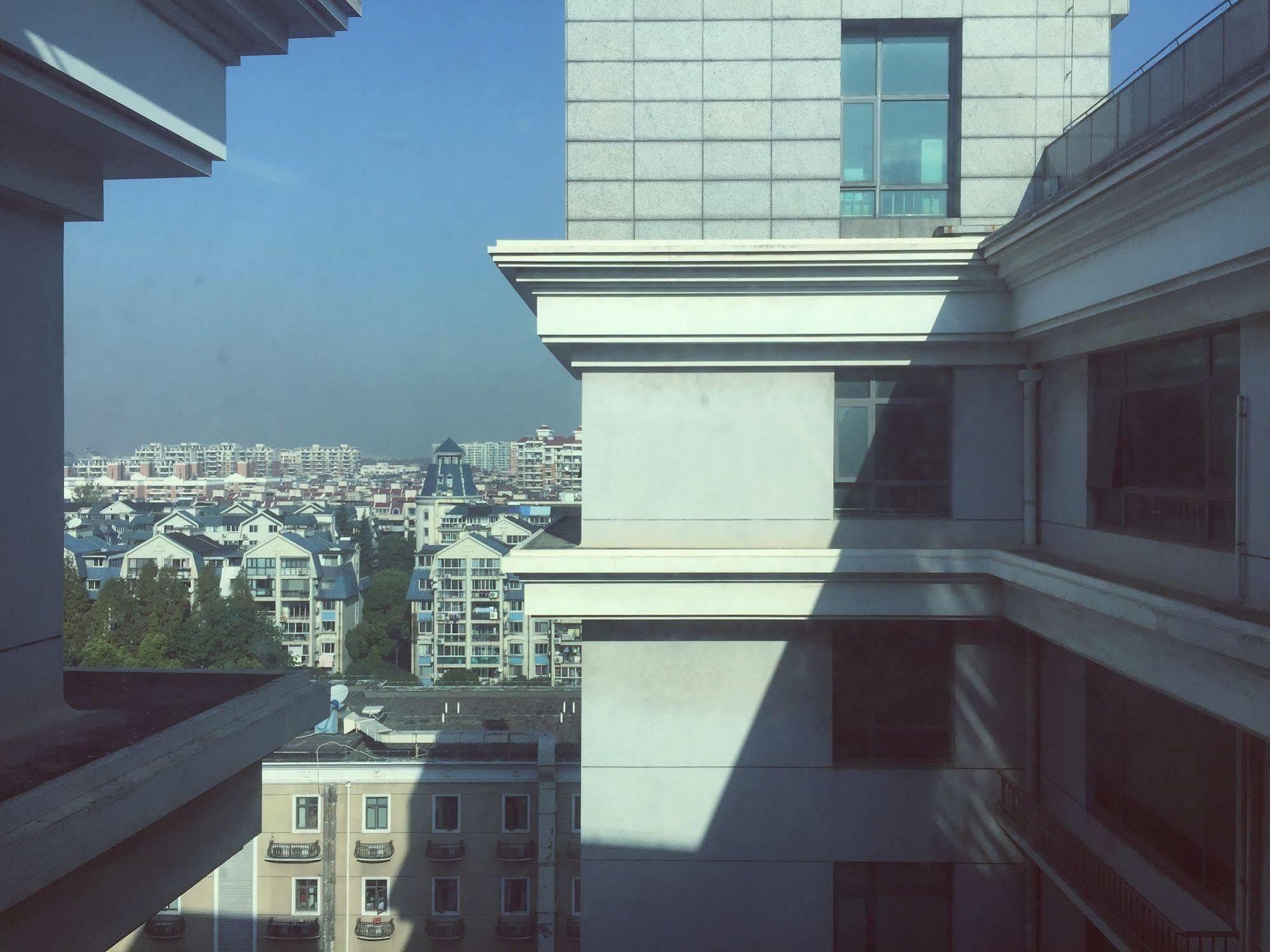 Radiance Hotel Shanghai Exterior foto
